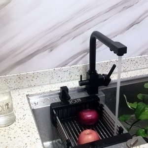 What is a 3 way kitchen mixer tap? 